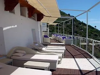 Scapone 4* マッティナータ