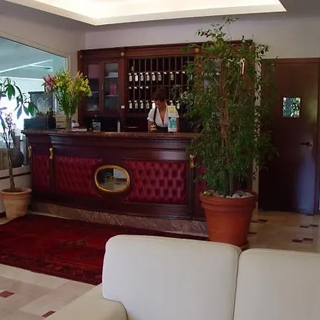 Scapone 4* Mattinata