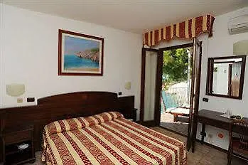Hotel Scapone 4*